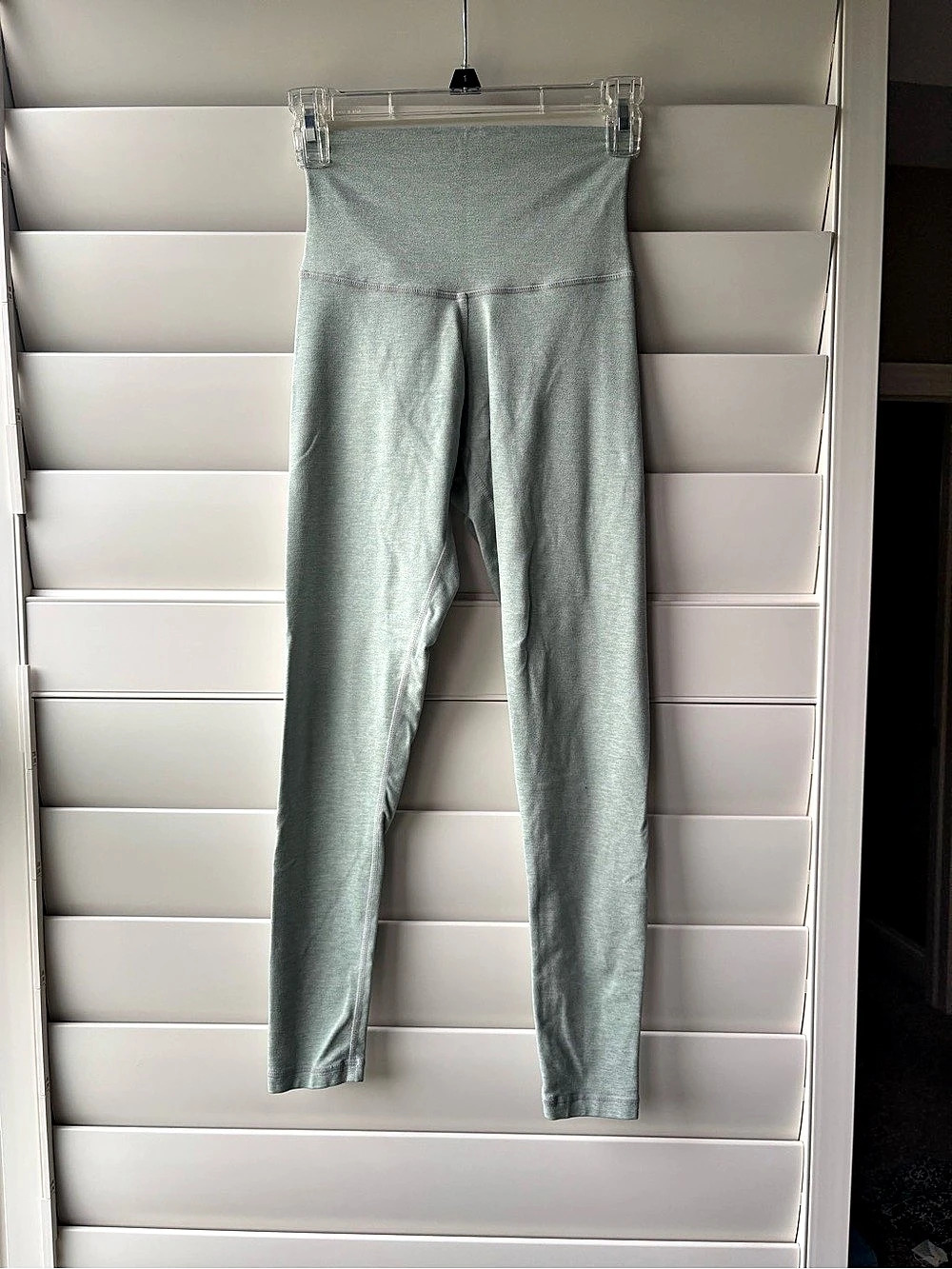 DYI Signature High-Waist Leggings Sage Green